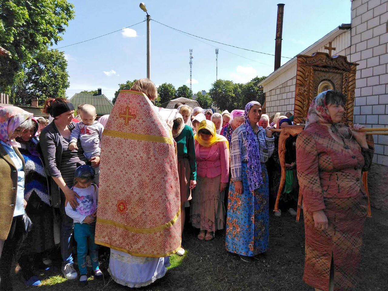 Служба в Свято-Никольском храме