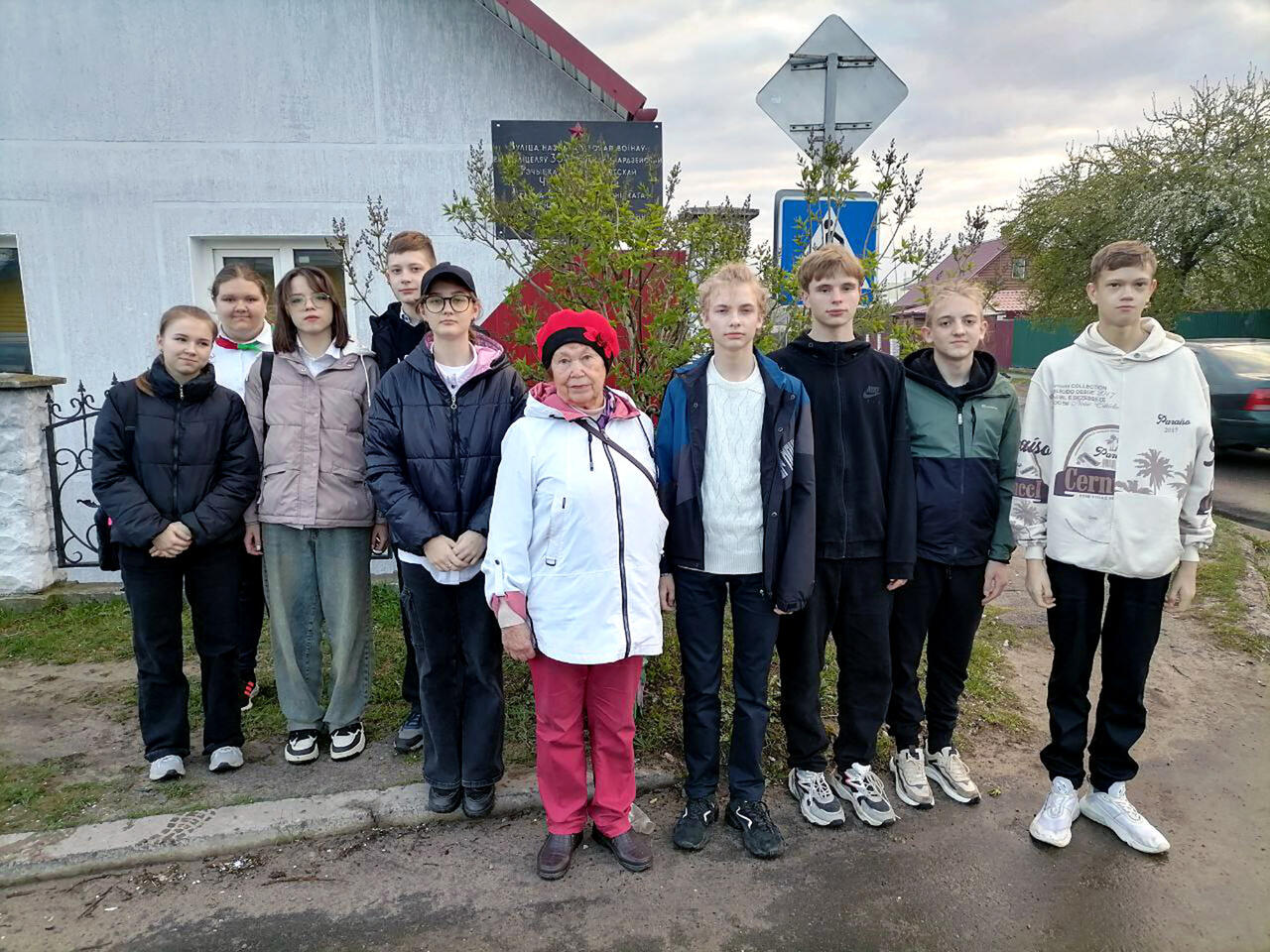 С учащимися средней школы № 9