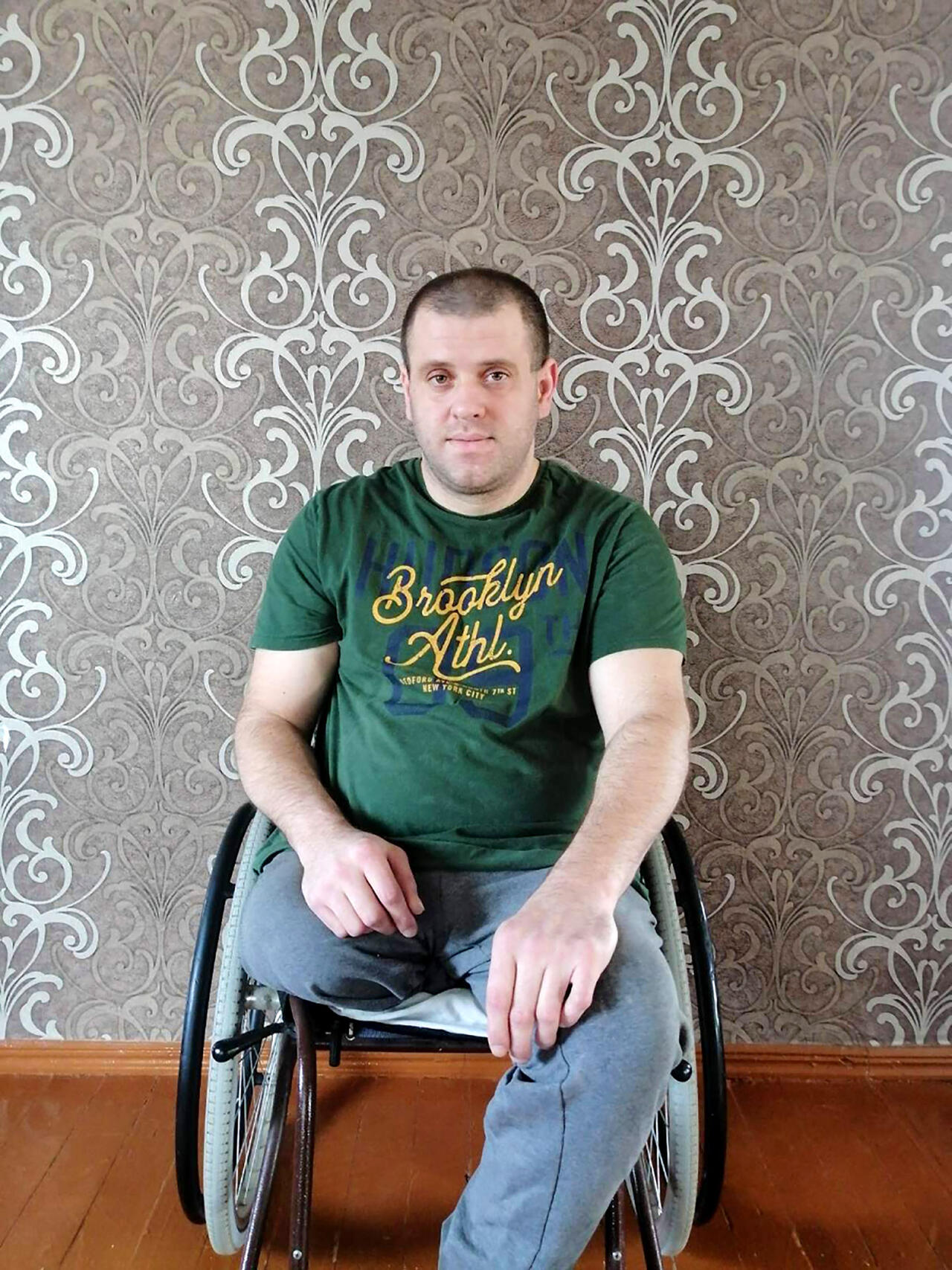 У Александра, инвалида первой группы, не хватает финансовых средств на реабилитацию. Фото из личного архива Александра Казаченко